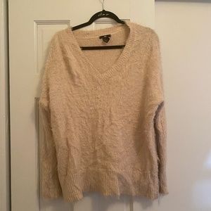 H&M Fuzzy Light Pink Sweater Size M